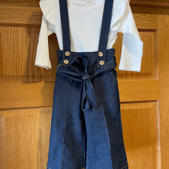 Dark denim suspender jumpsuit - Picture 2 of 4